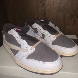 Nike Jordan 1 Retro Low OG SP Travis Scott Reverse Mocha